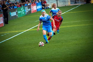 开云体育-五大联赛是否推进反向控球思维重塑中场结构,反向投球