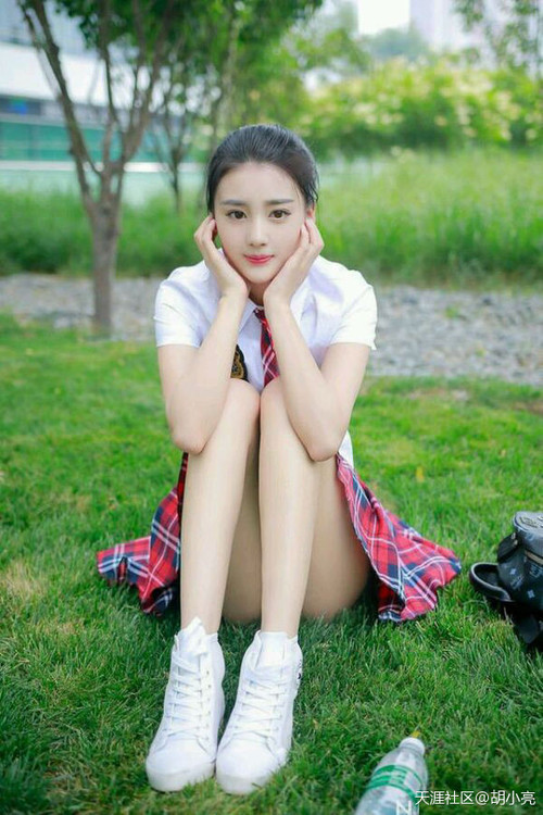 开云体育app入口-拜仁锋线跑动灵活形成层层攻势,拜仁战术风格打法