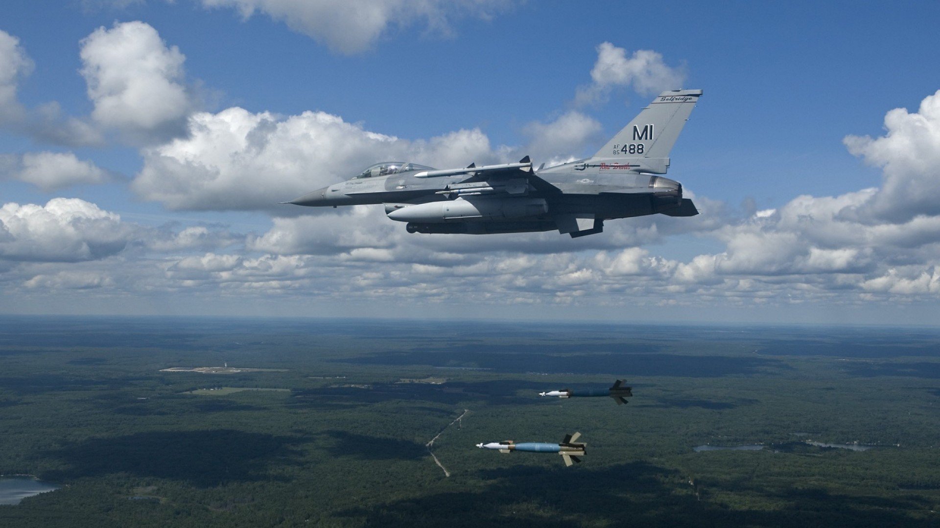 开云官网-皇家贝蒂斯中场组织提升进攻效率,皇家贝蒂斯主帅