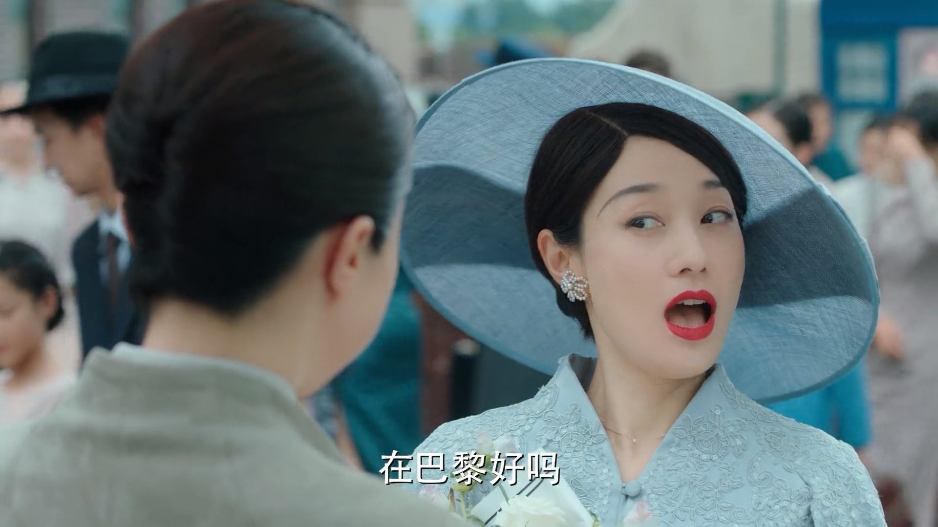 开云体育网址-足球赛场新人崭露头角备受期待,足球入场表演