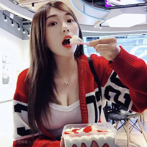 开云体育官网app-C罗与队友赛后庆祝气氛欢乐轻松,c罗和谁配合