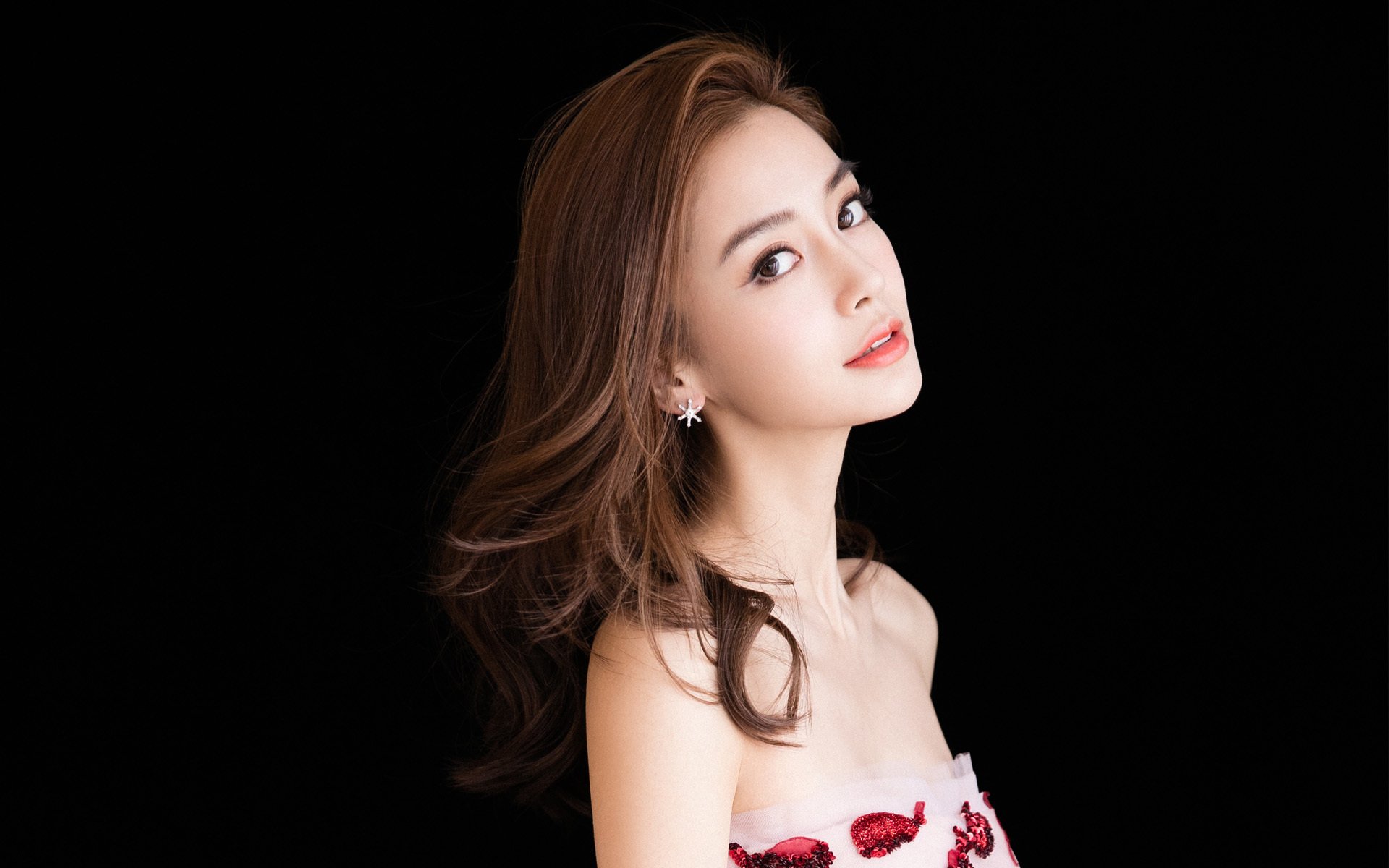 开云体育app注册-“马科斯·莫奇的防守意识与全面技能,帮助阿根廷美洲狮队建立稳固后防”